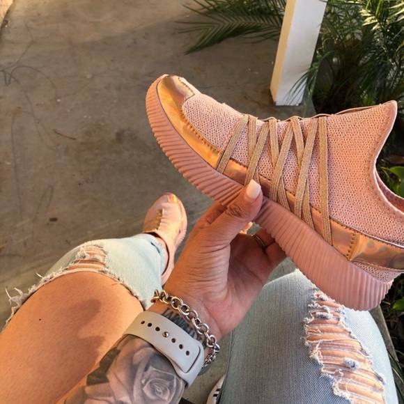 “Candace” Mauve Sock Sneakers - Picture 3 of 5